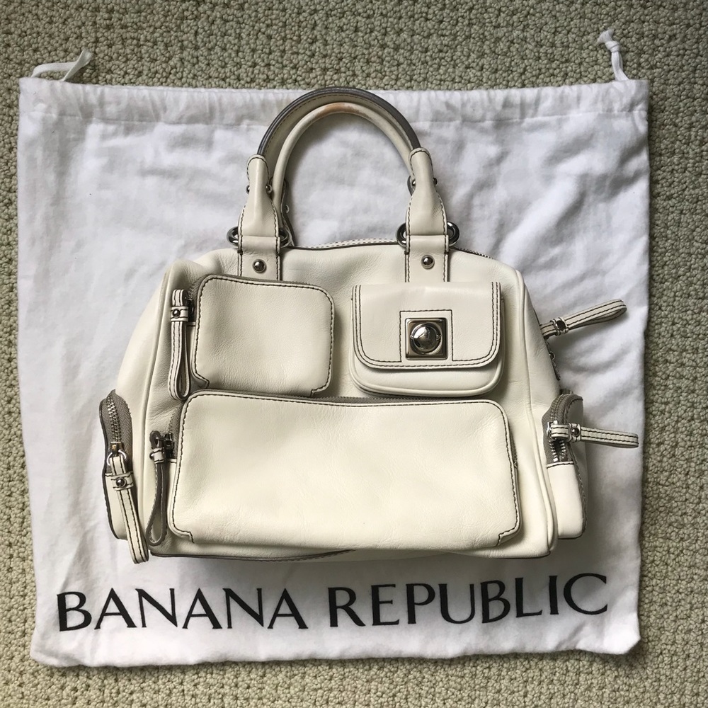 Banana Republic Satchel/Handbag, multi pockets!